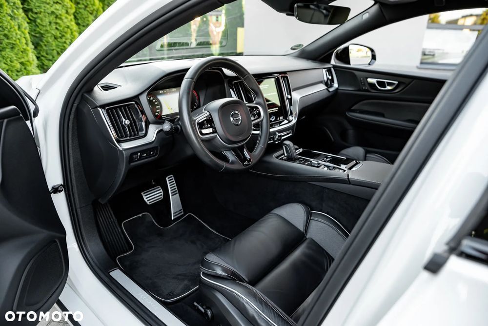 Volvo S60 T8 Recharge AWD Geartronic RDesign - 22