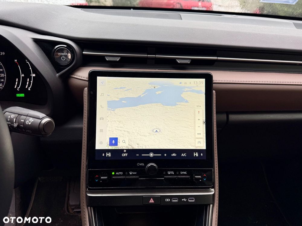 Lexus LBX FWD Emotion - 26