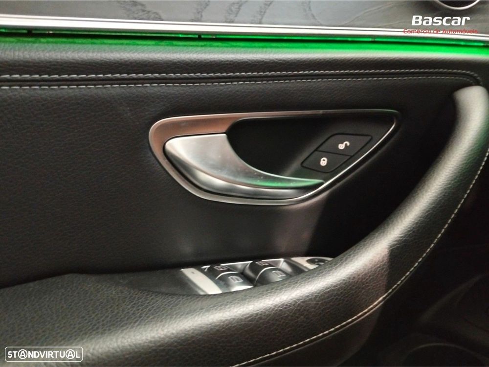 Mercedes-Benz E 300 - 25