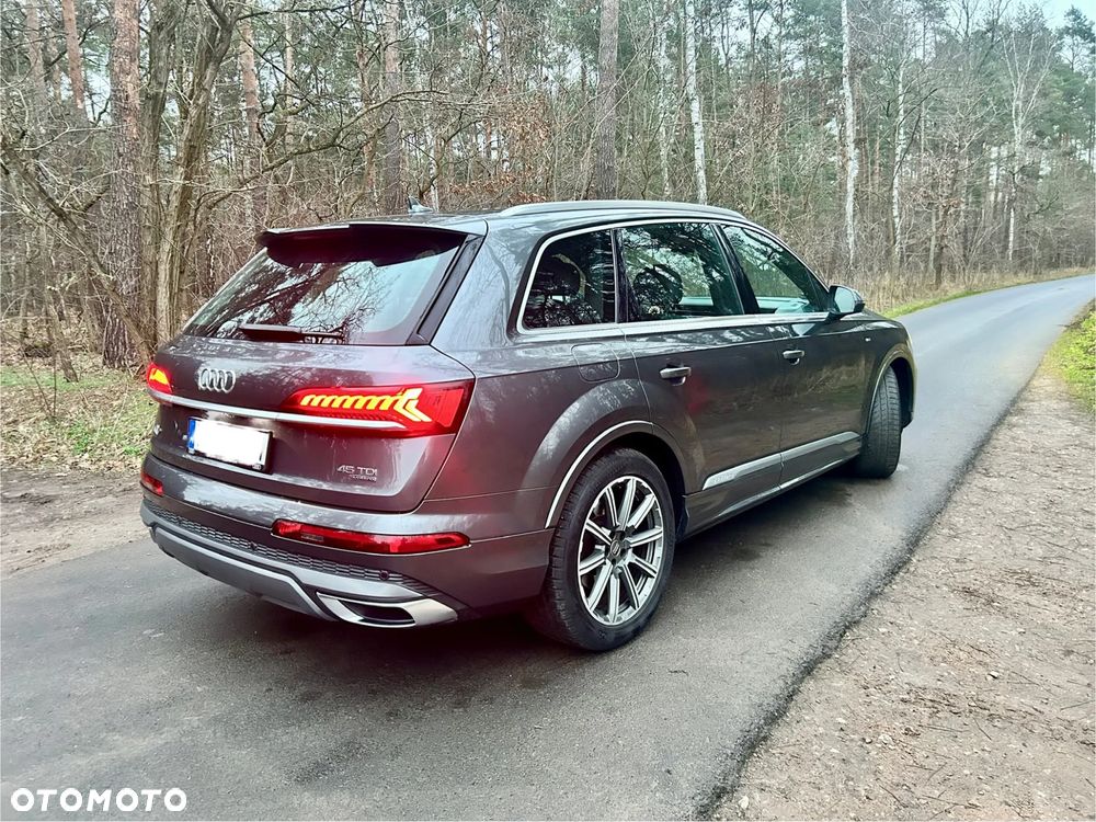 Audi Q7 - 12