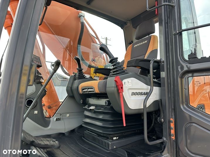 Doosan DX 300 LC-3 - 22