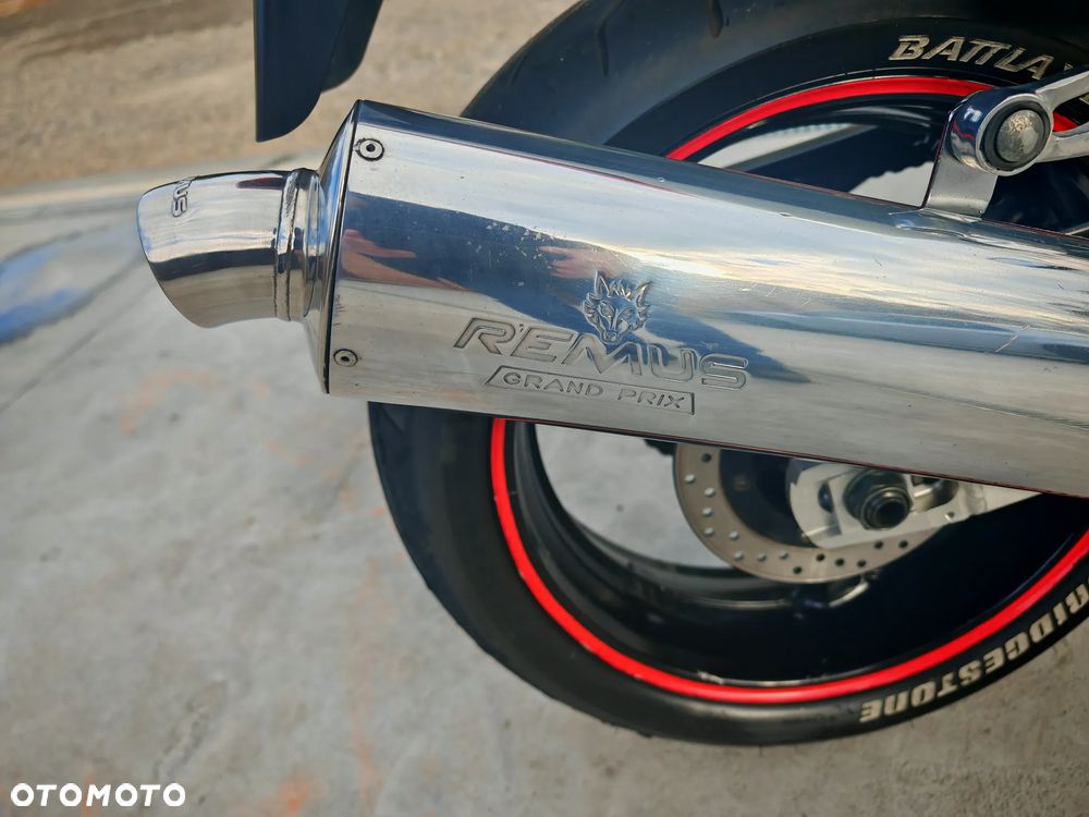 Yamaha YZF - 4