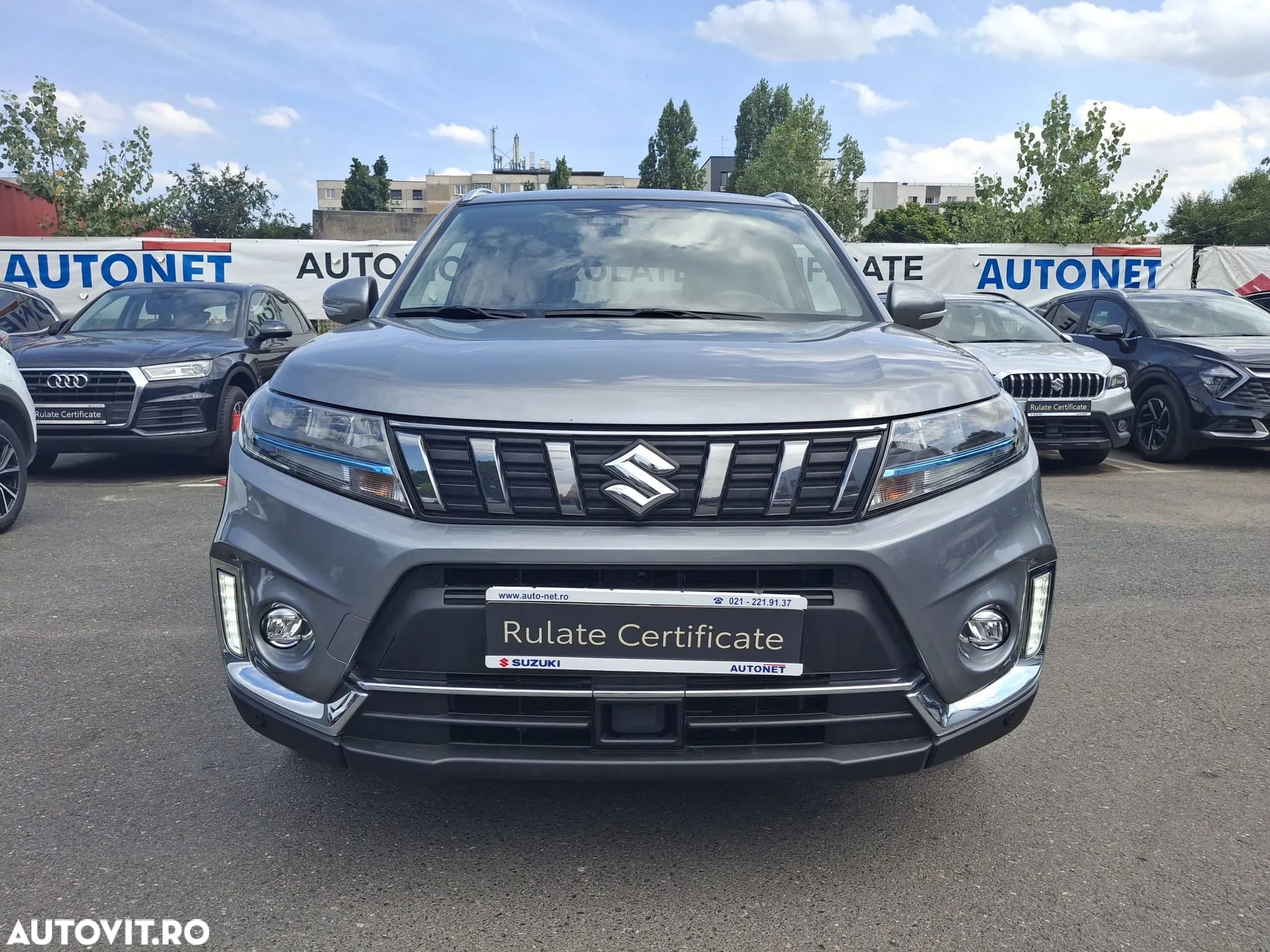Suzuki Vitara 1.5 HEV Luxus - 1
