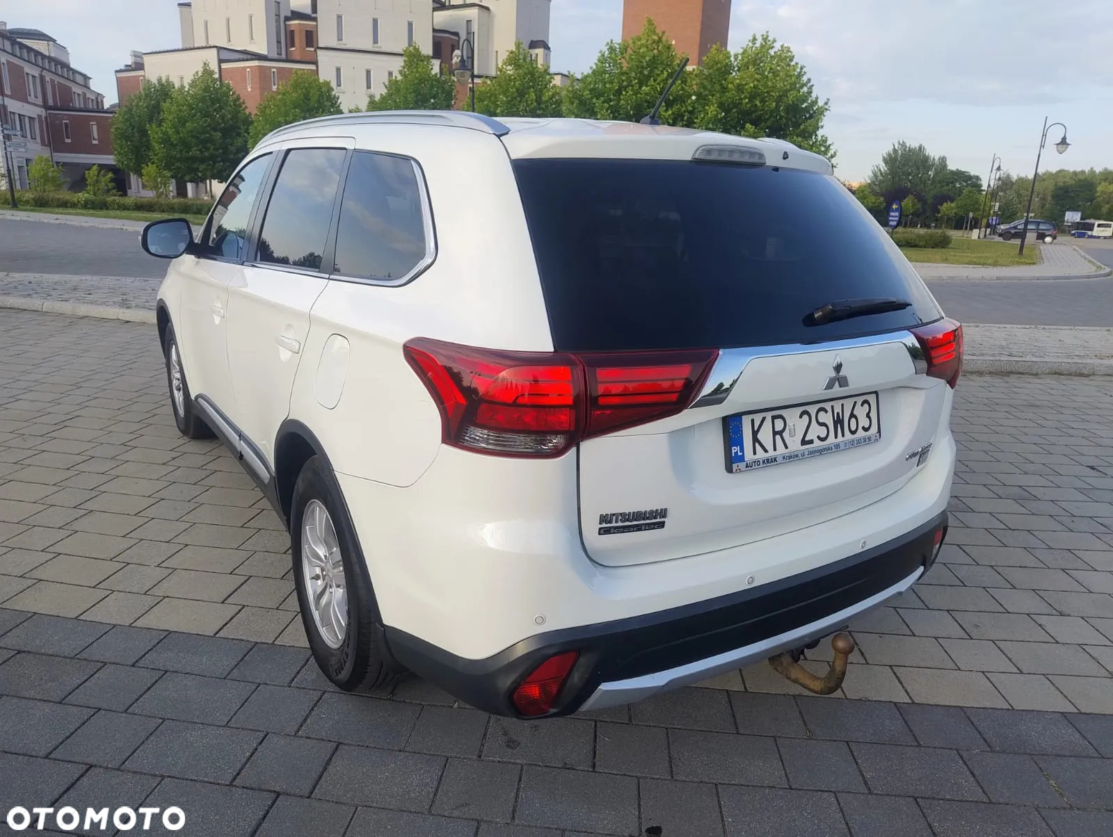 Mitsubishi Outlander 2.0 Intense 4WD CVT - 10