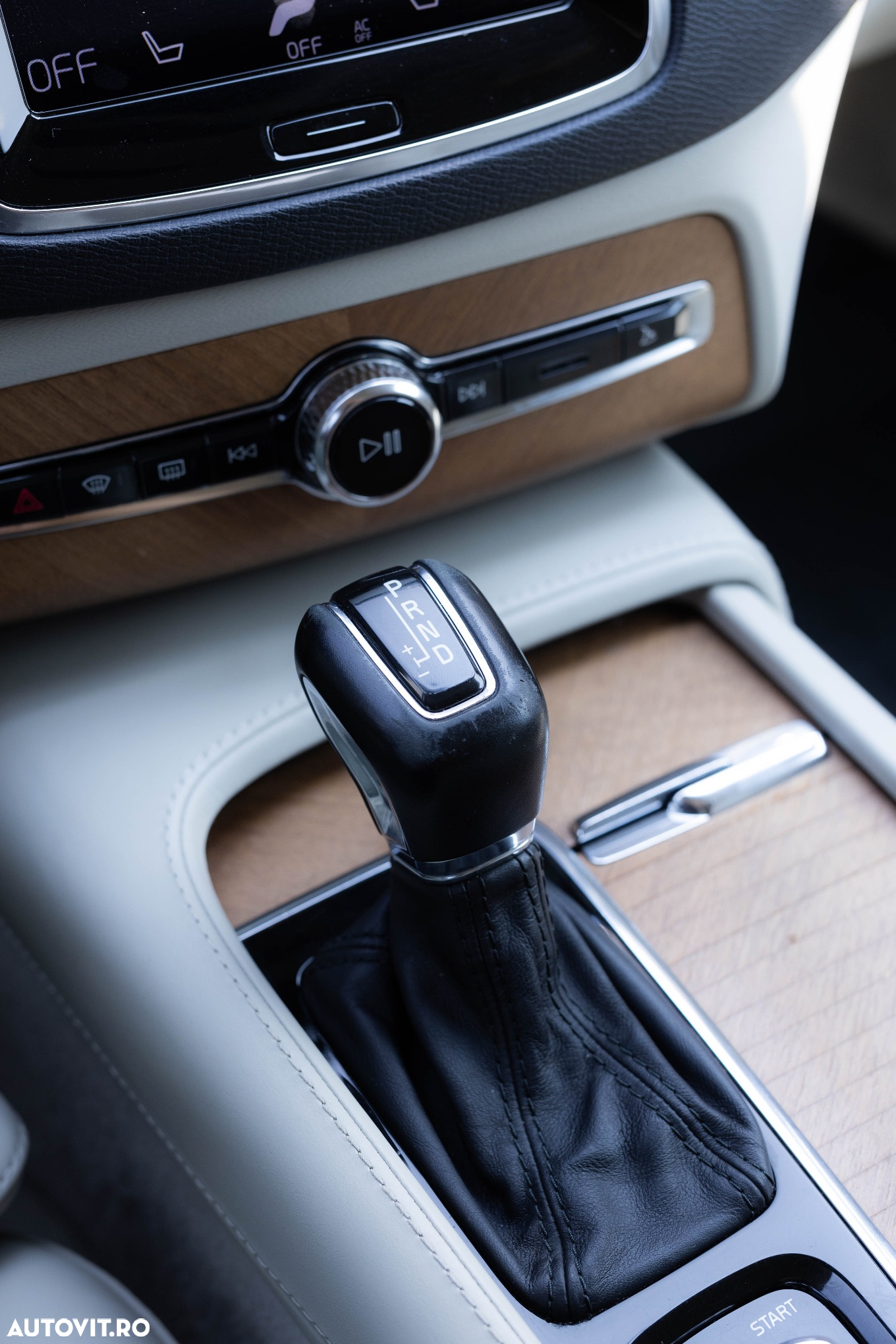 Volvo XC 90 D5 AWD Geartronic Inscription - 17