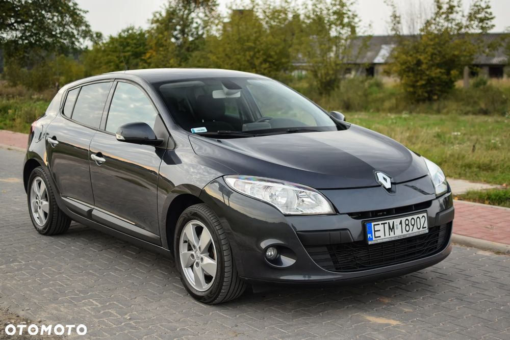 Renault Megane 2011 photo 3