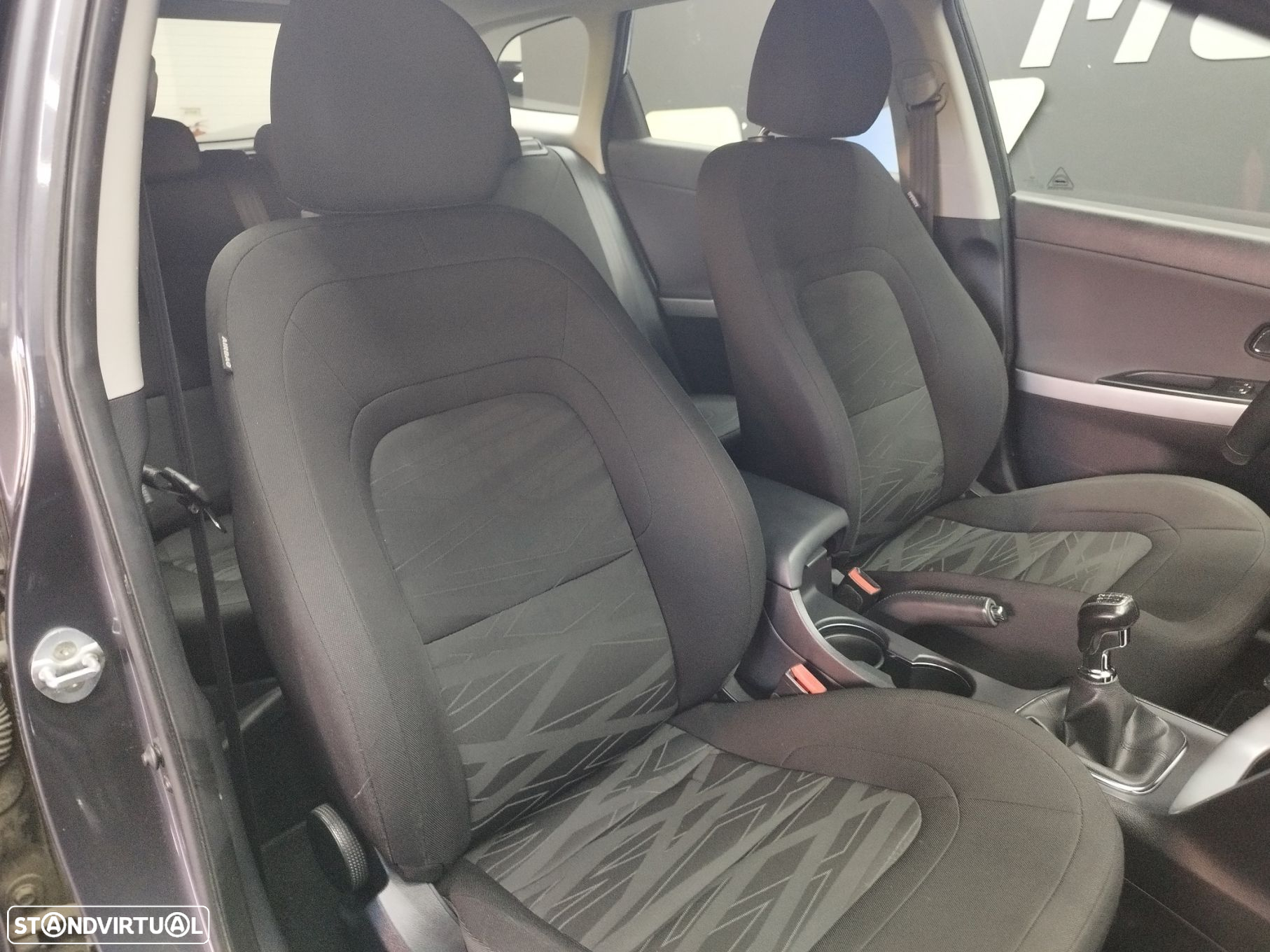 Kia Ceed SW 1.4 CRDi ECO - 37