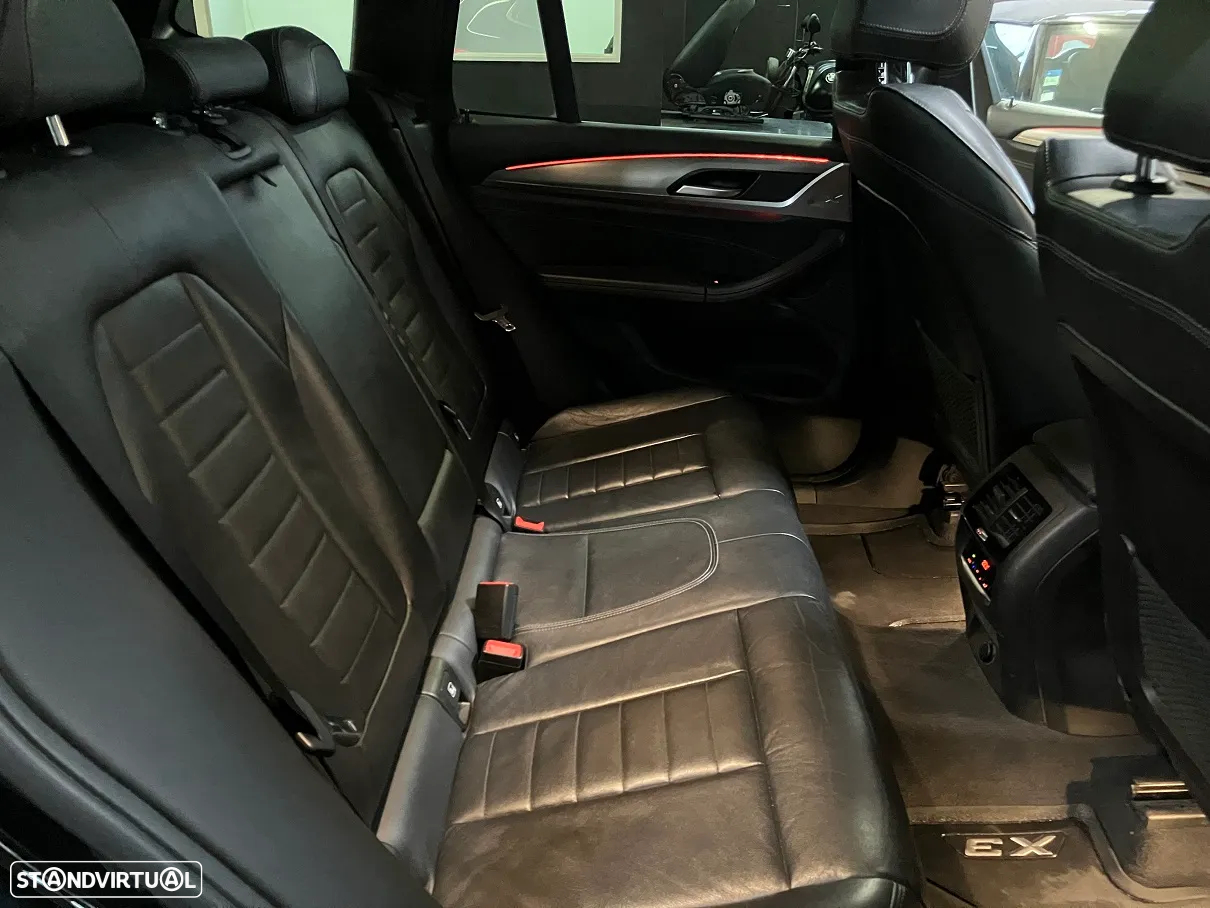 BMW X3 20 d xDrive Pack M - 28