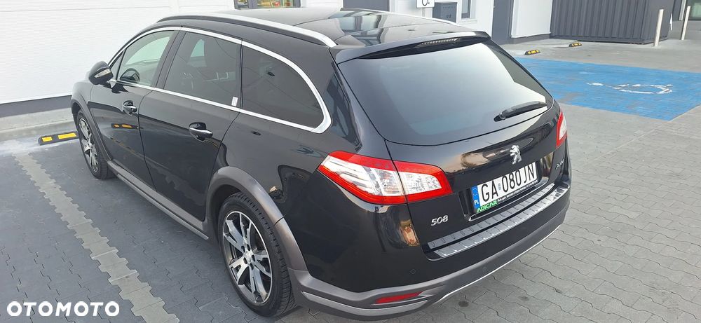 Peugeot 508 RXH Hybrid4 - 16