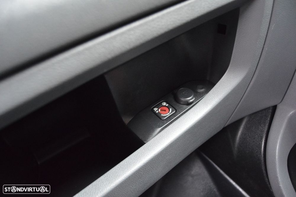 Peugeot Expert Outro - 31