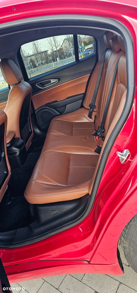 Alfa Romeo Giulia - 20