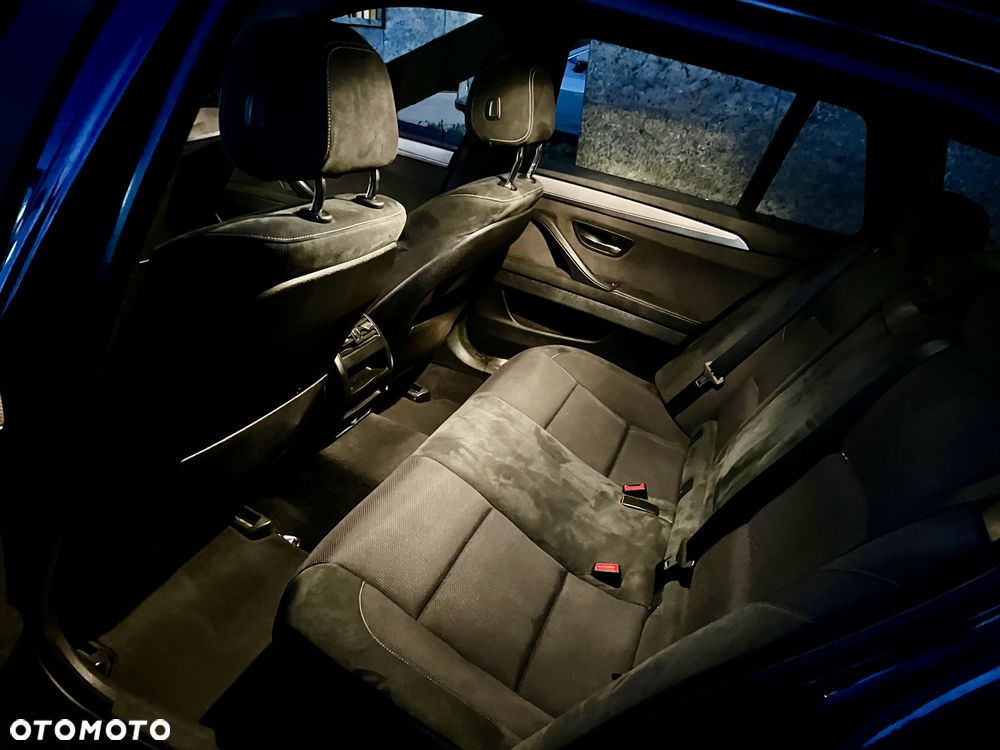 BMW Seria 5 520d - 25