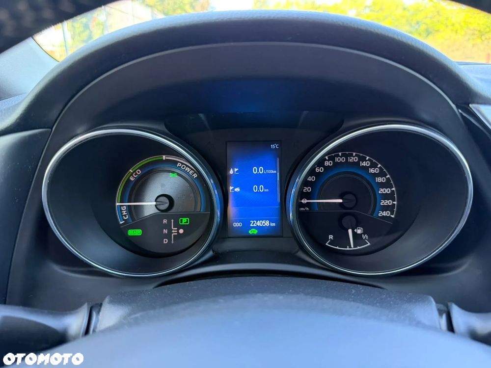 Toyota Auris 1.8 HSD Luna - 11