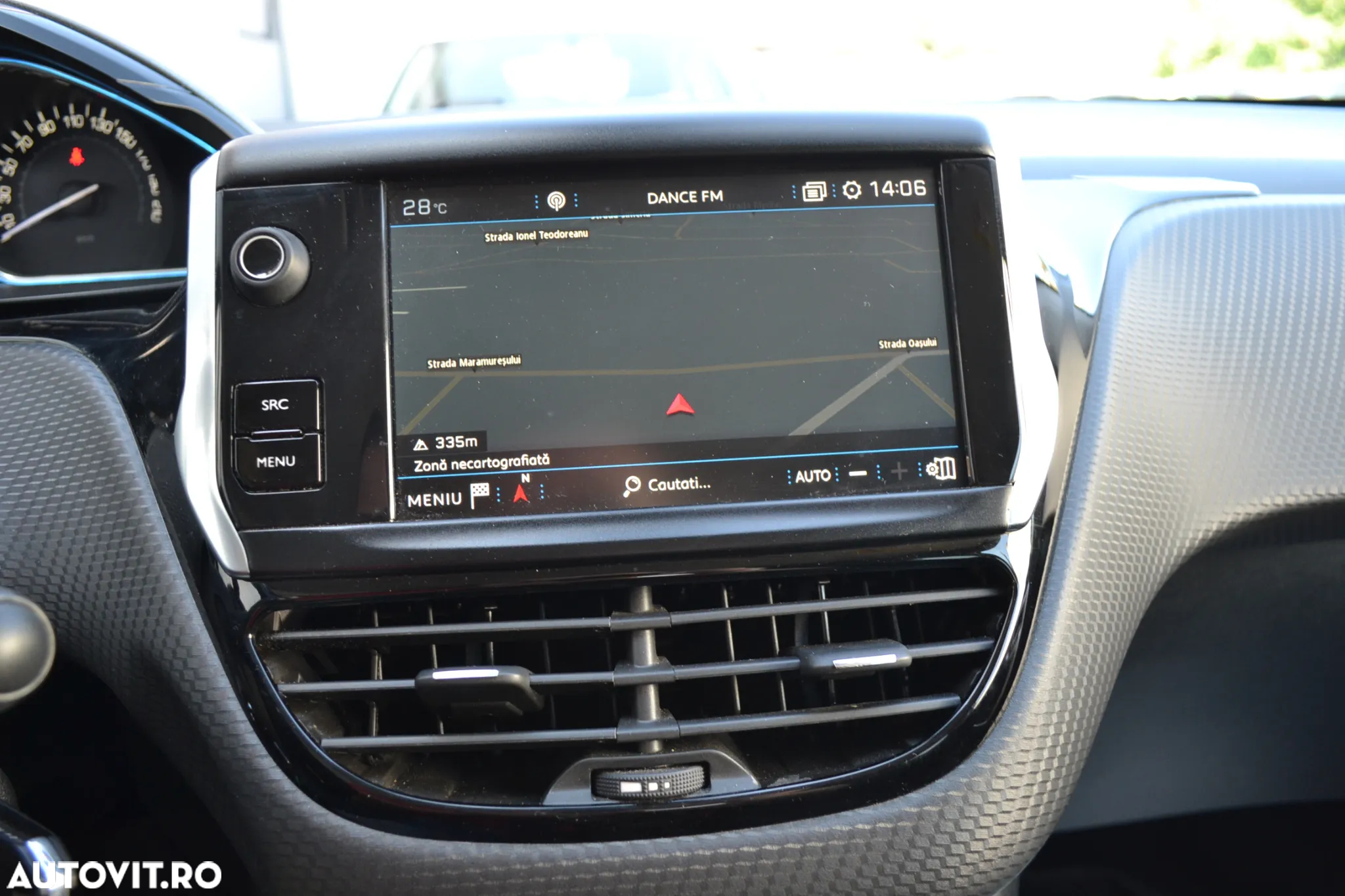 Peugeot 2008 PureTech 130 Stop&Start EAT6 Allure - 19