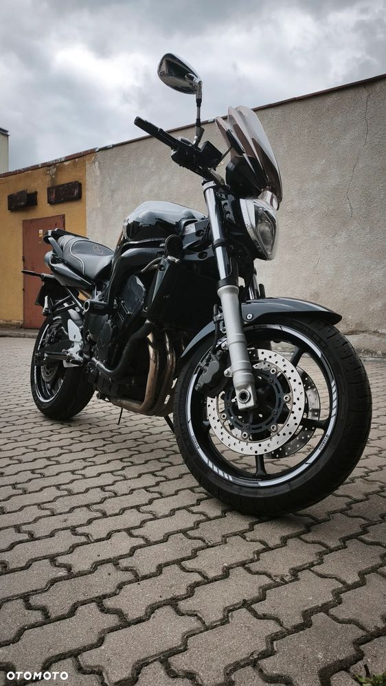 Yamaha FZ6 - 16