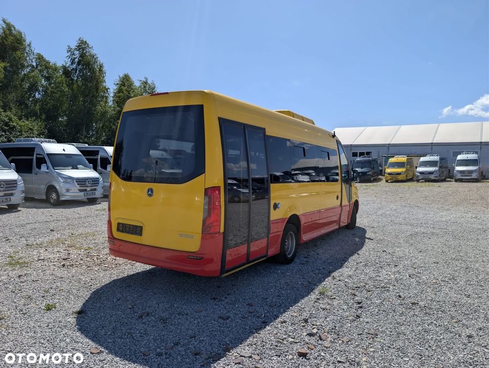 Mercedes-Benz Sprinter 517 - 5