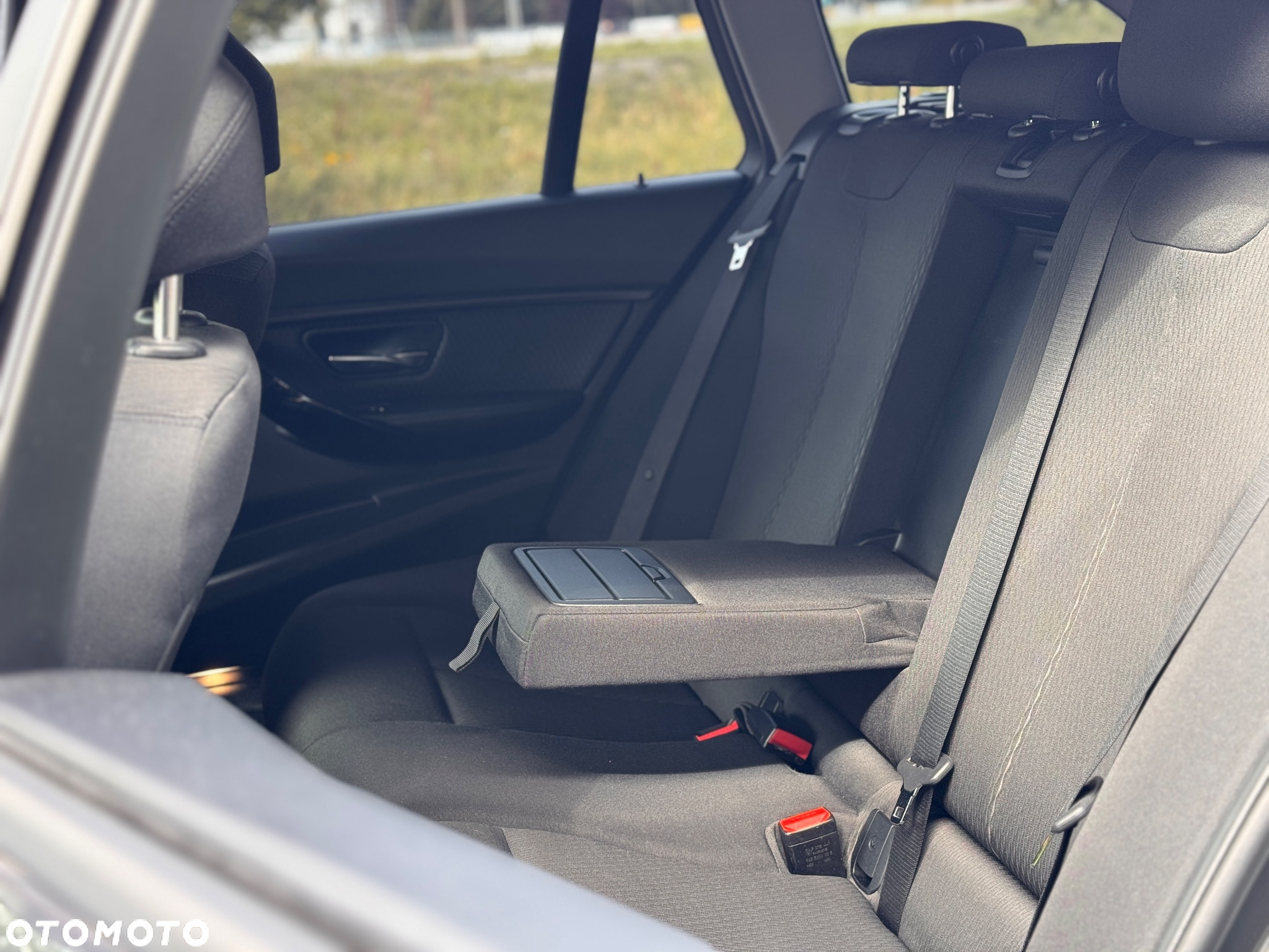 BMW Seria 3 318i - 22