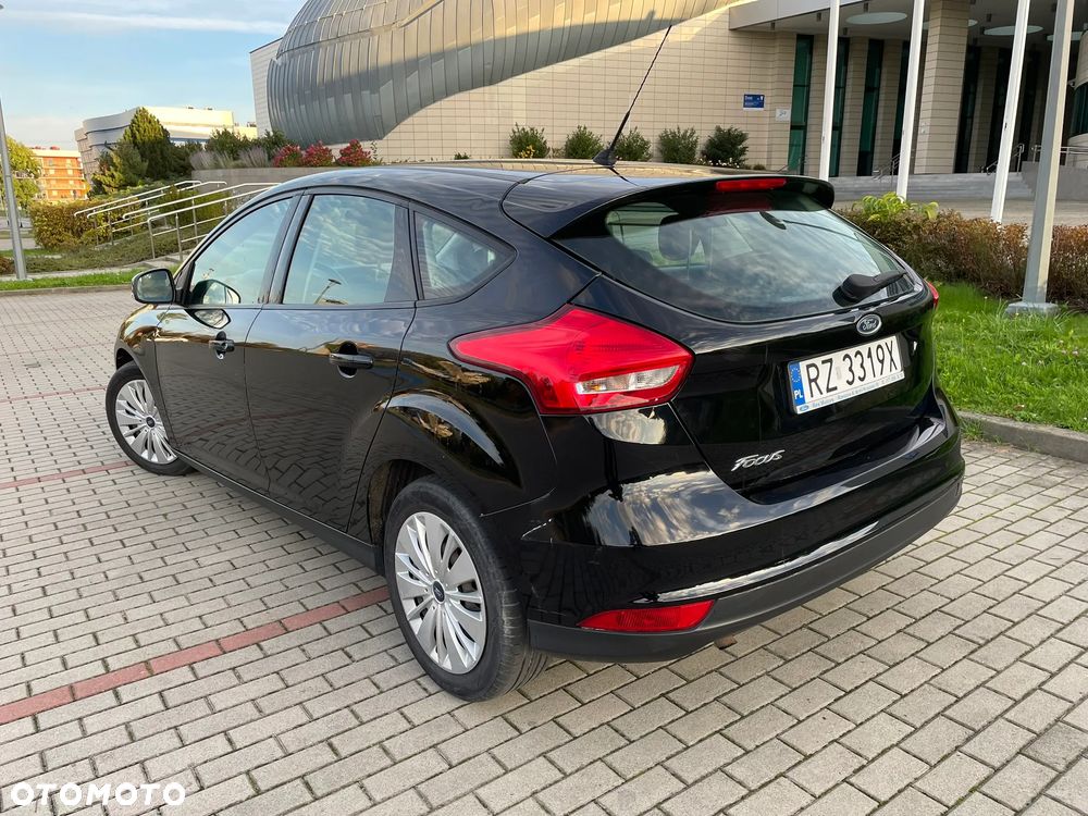 Ford Focus - 9