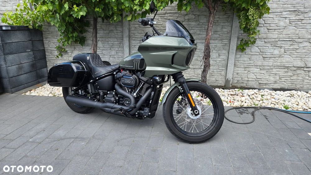 Harley-Davidson Softail Street Bob - 2
