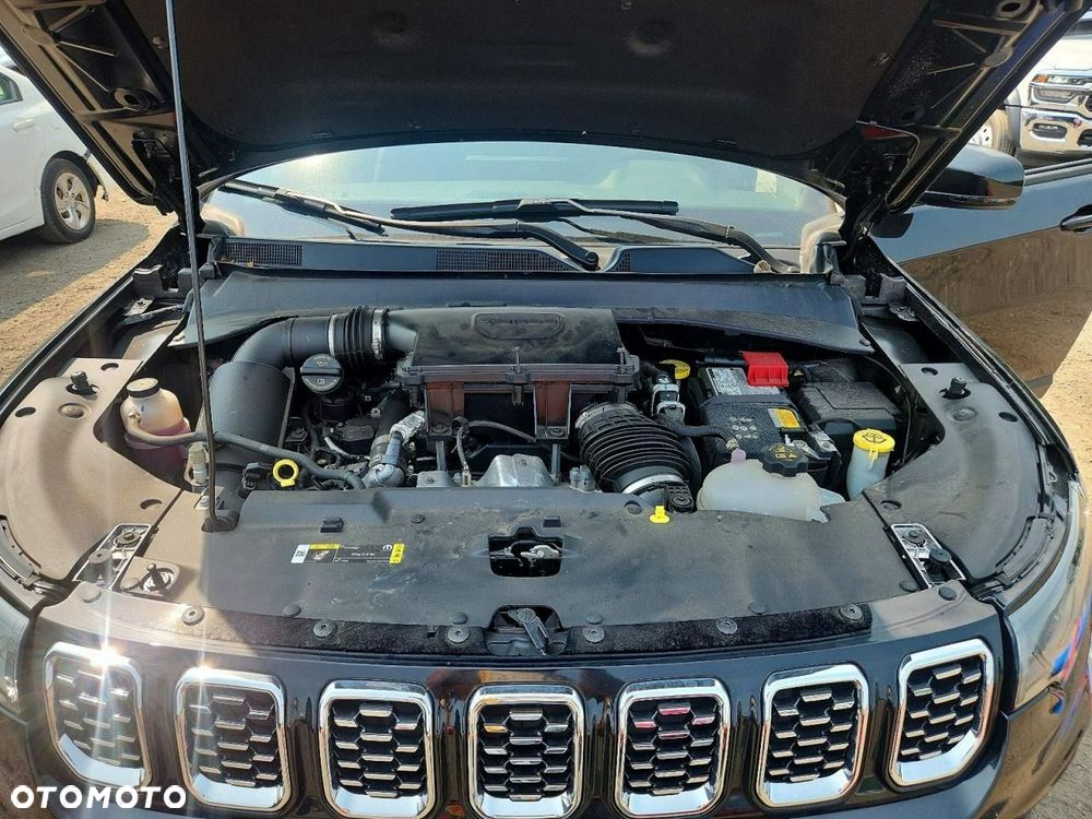 Jeep Compass - 12
