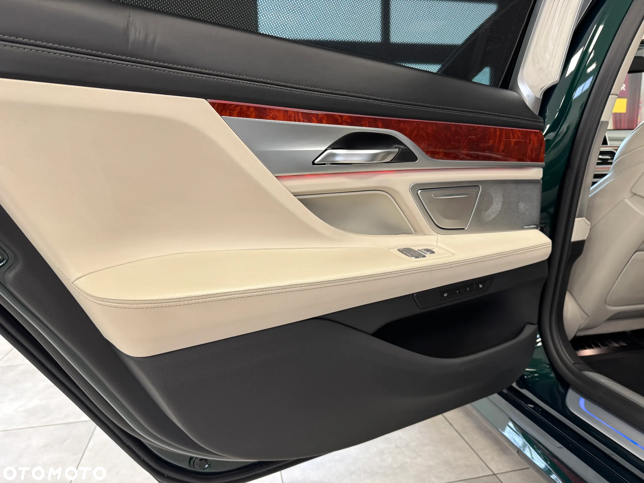 BMW-ALPINA B7 Biturbo - 10