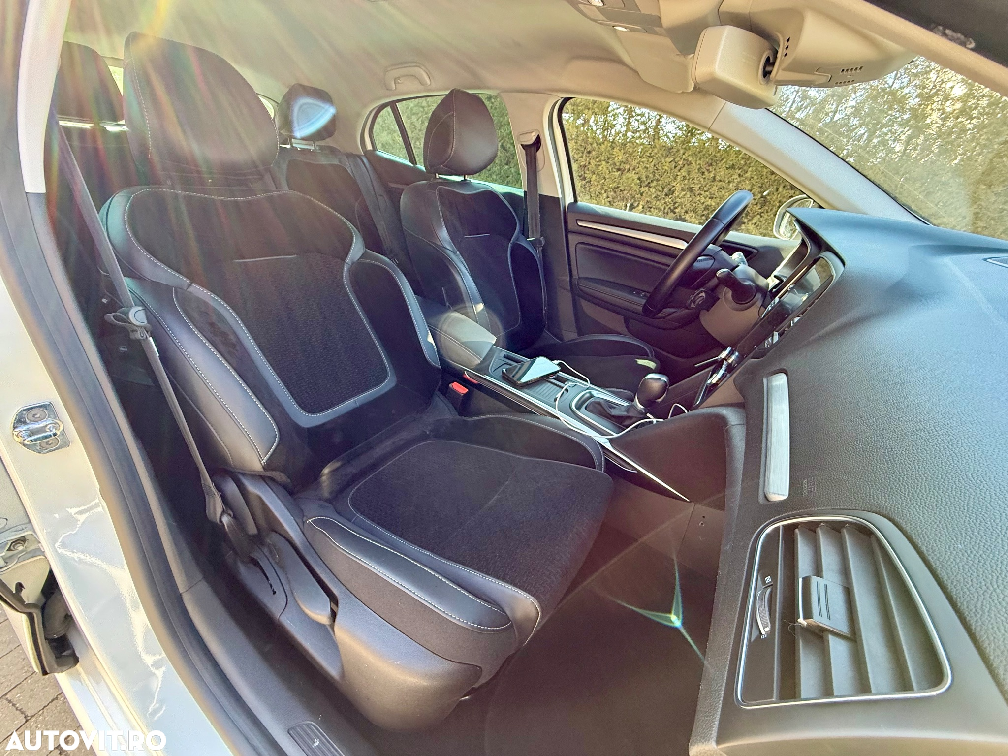 Renault Megane BLUE dCi EDC Intens - 11