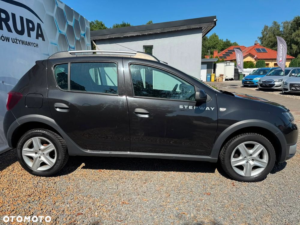 Dacia Sandero - 8