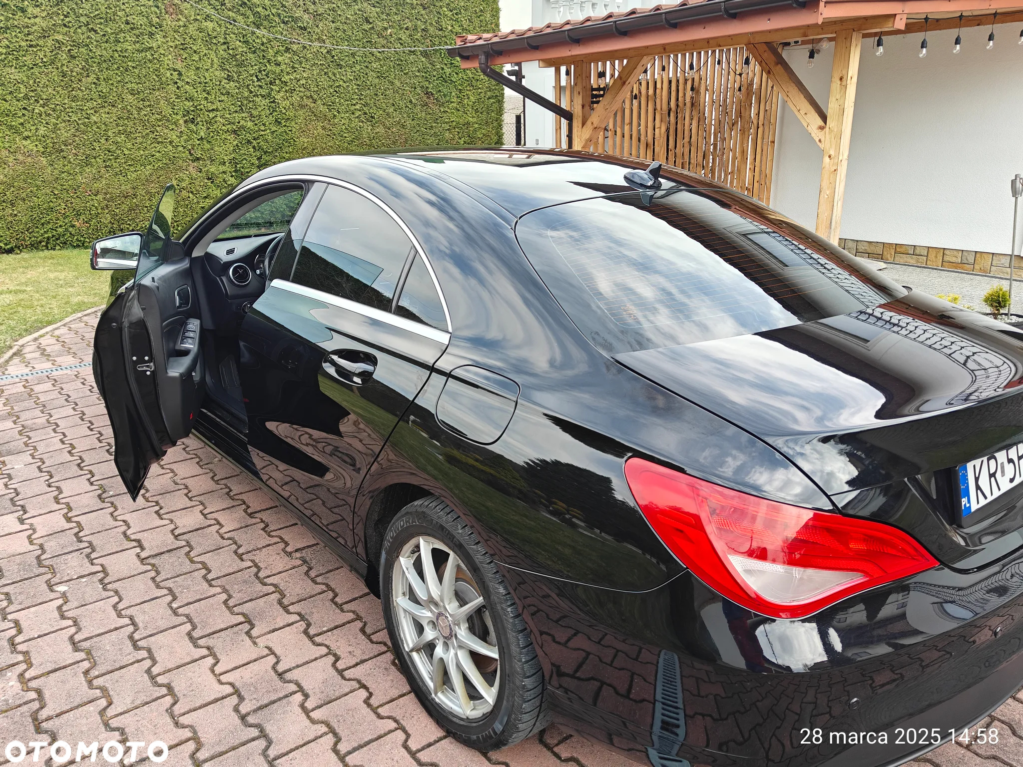 Mercedes-Benz CLA 180 - 9