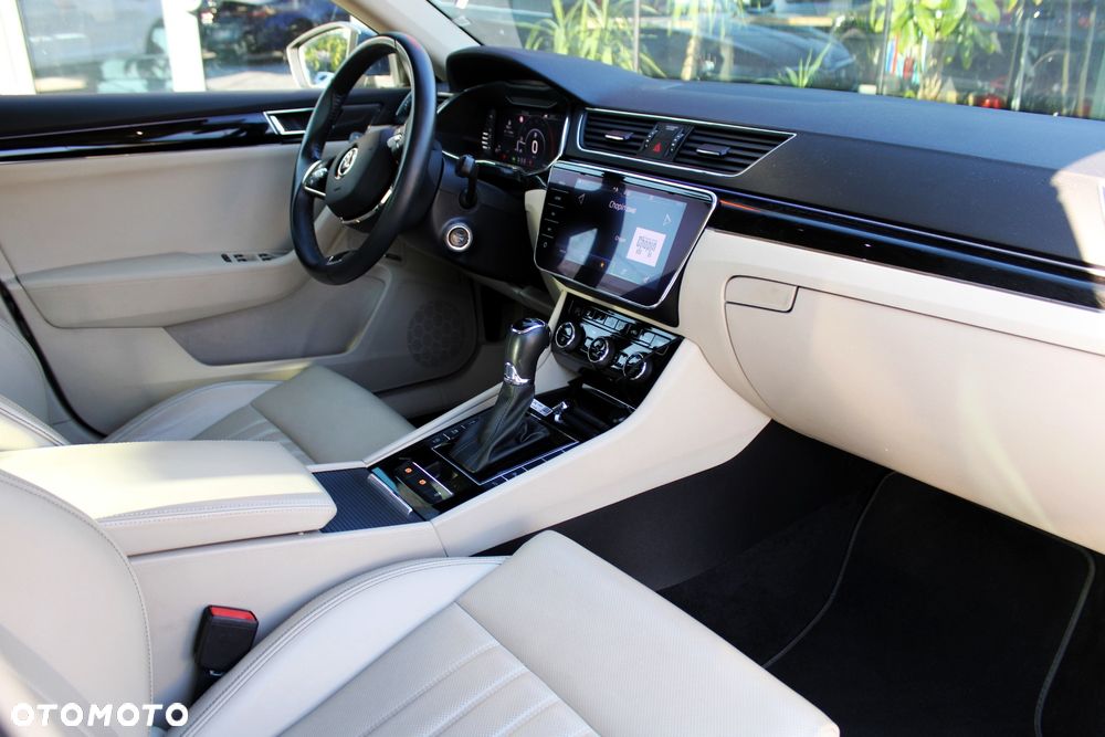 Skoda Superb 2.0 TDI SCR L&K DSG - 13