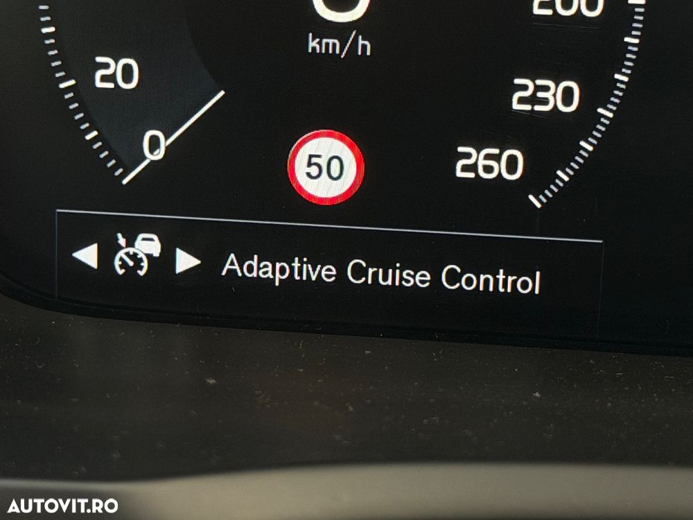 Volvo XC 90 D5 AWD Geartronic Momentum - 27