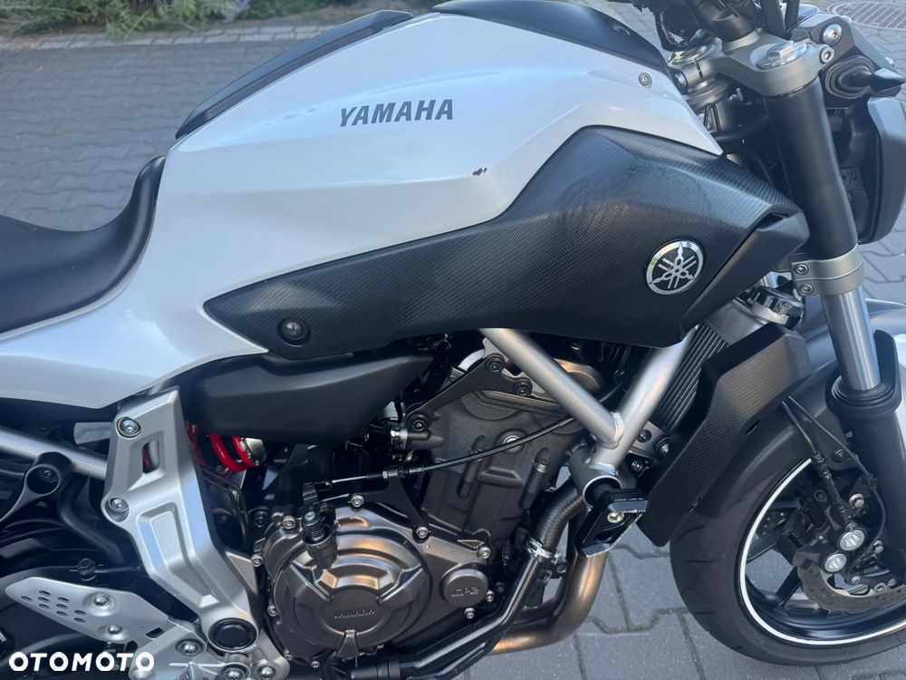 Yamaha MT - 22