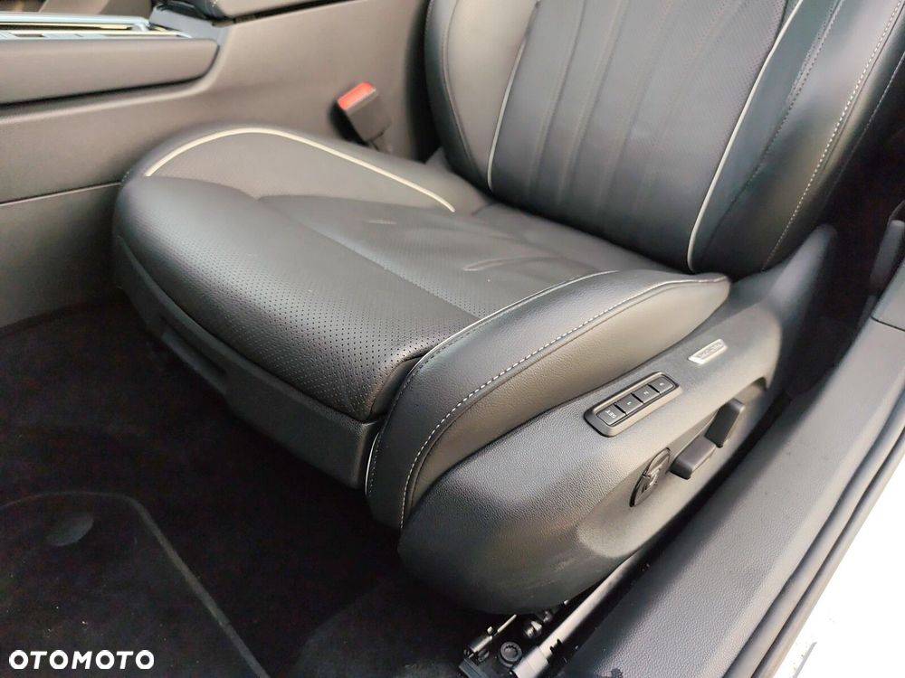 Volkswagen Passat - 16