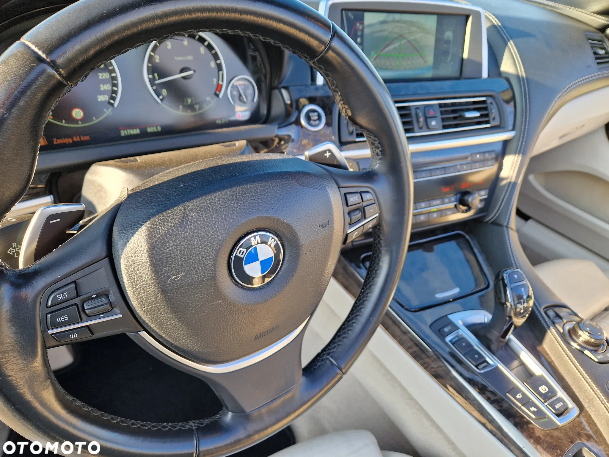 BMW Seria 6 650i xDrive Cabrio - 17