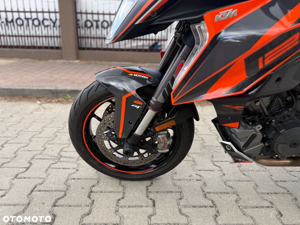 KTM Super Duke - 18