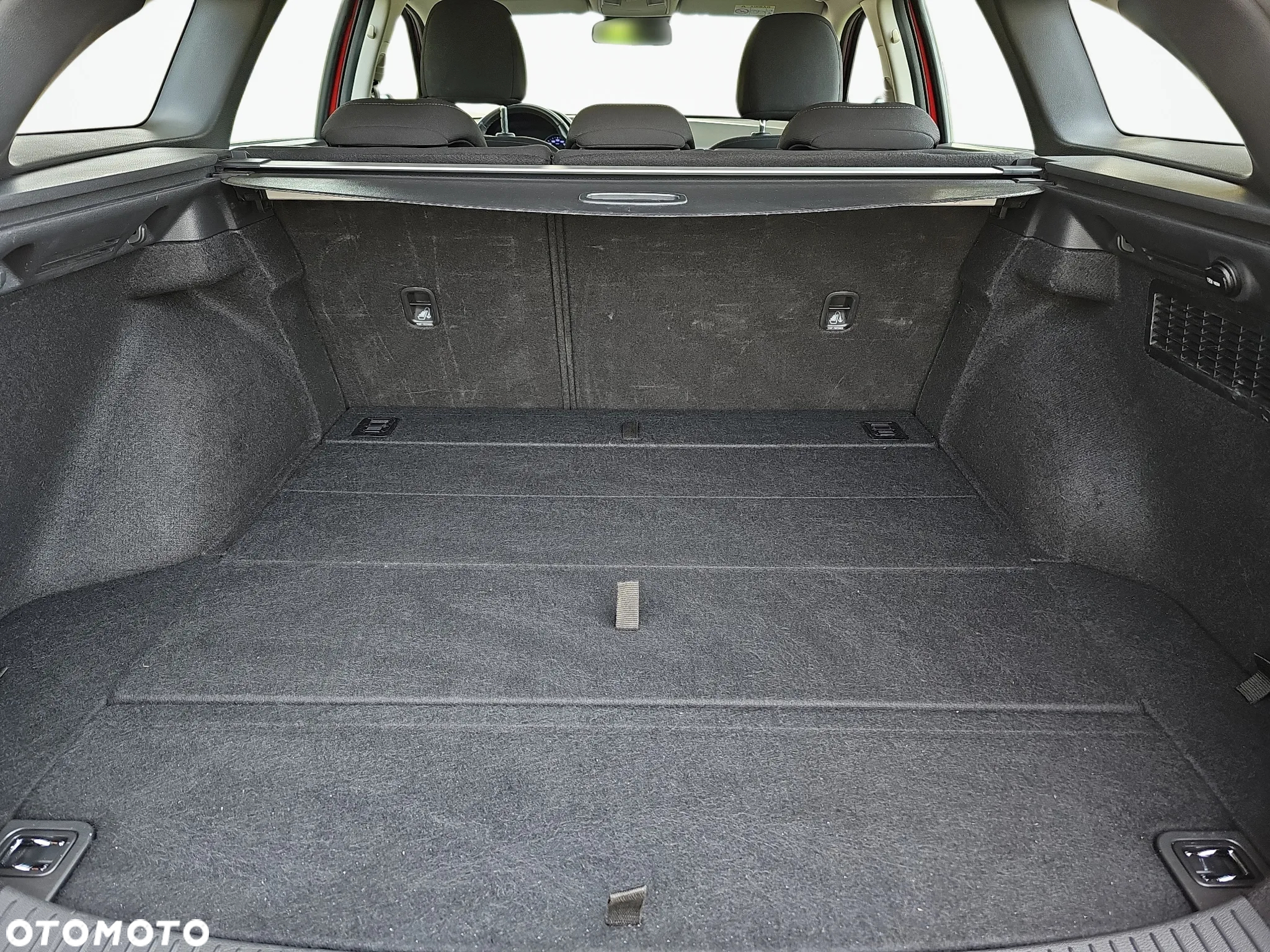 Hyundai i30 1.6 D Classic + - 30