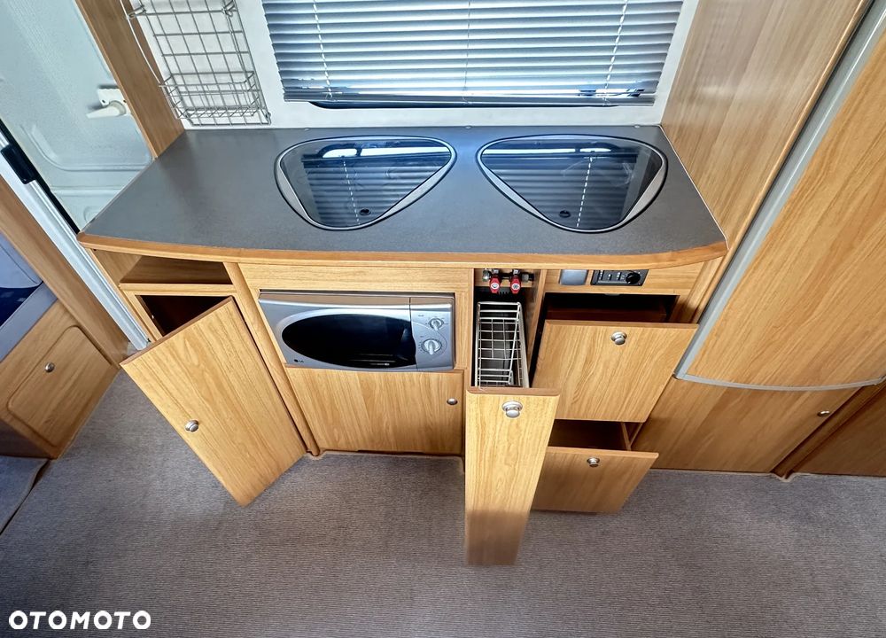 Adria CLASSICA 743 UP z ALDE , dużą markizą. 6/7 osobowa - 26