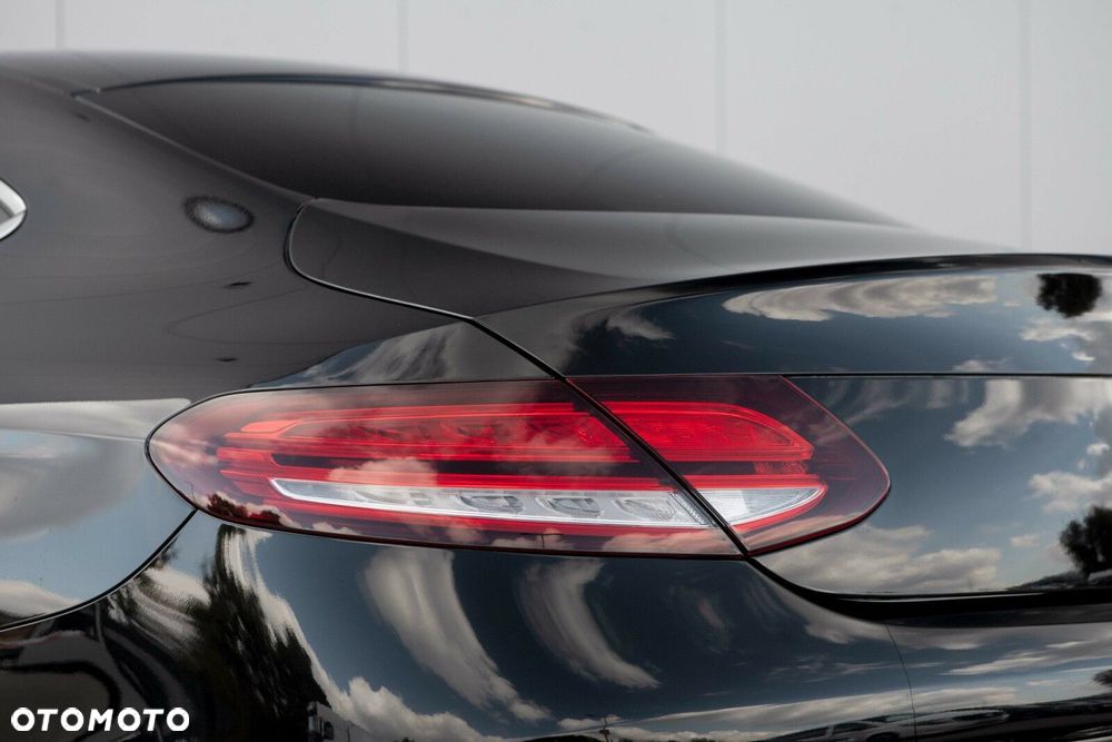 Mercedes-Benz Klasa C 200 9G-TRONIC - 7