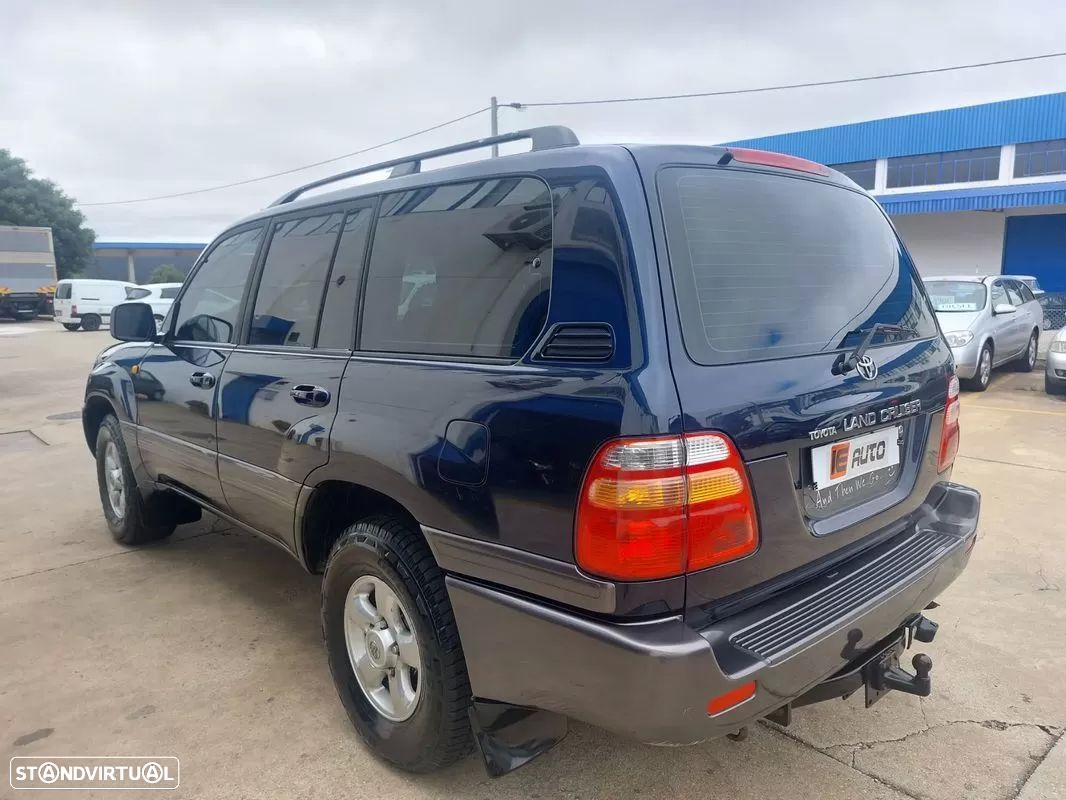 Toyota Land Cruiser SW 4.2 TDi - 11