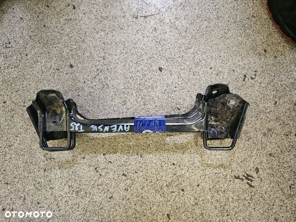 Isofix mocowanie fotelika komplet Toyota Avensis T25