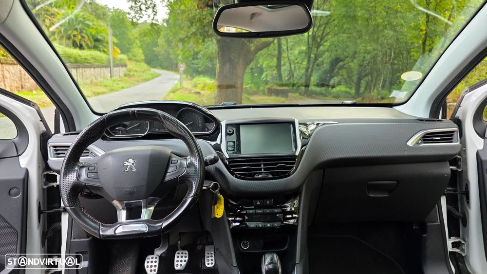 Peugeot 208 1.6 BlueHDi GT Line - 34