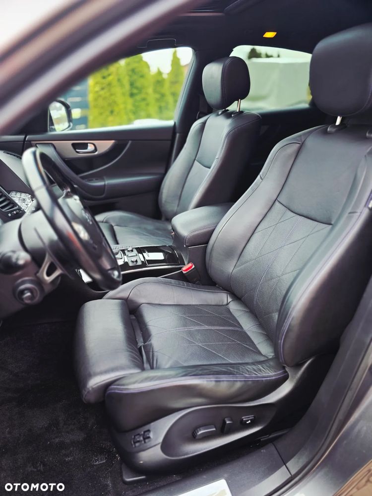 Infiniti QX70 3.0d AWD Design - 6