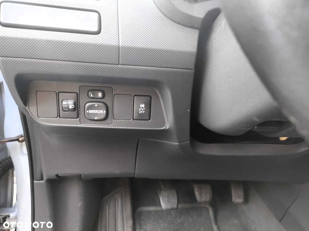 Toyota Auris - 15