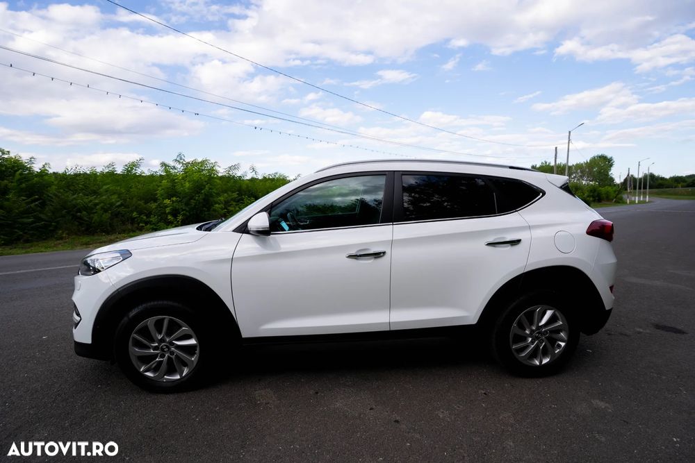 Hyundai Tucson 2.0 CRDI 4WD 6AT Luxury+ - 3