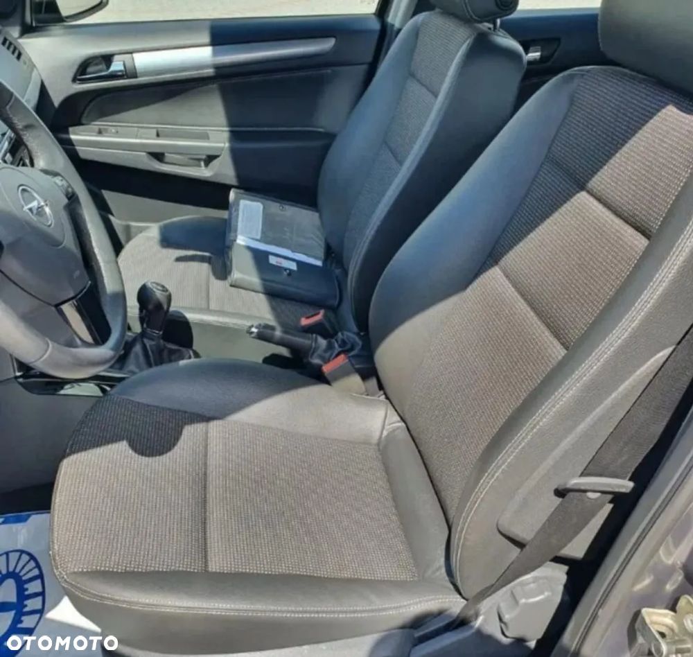 Opel Astra 1.6 Cosmo - 12