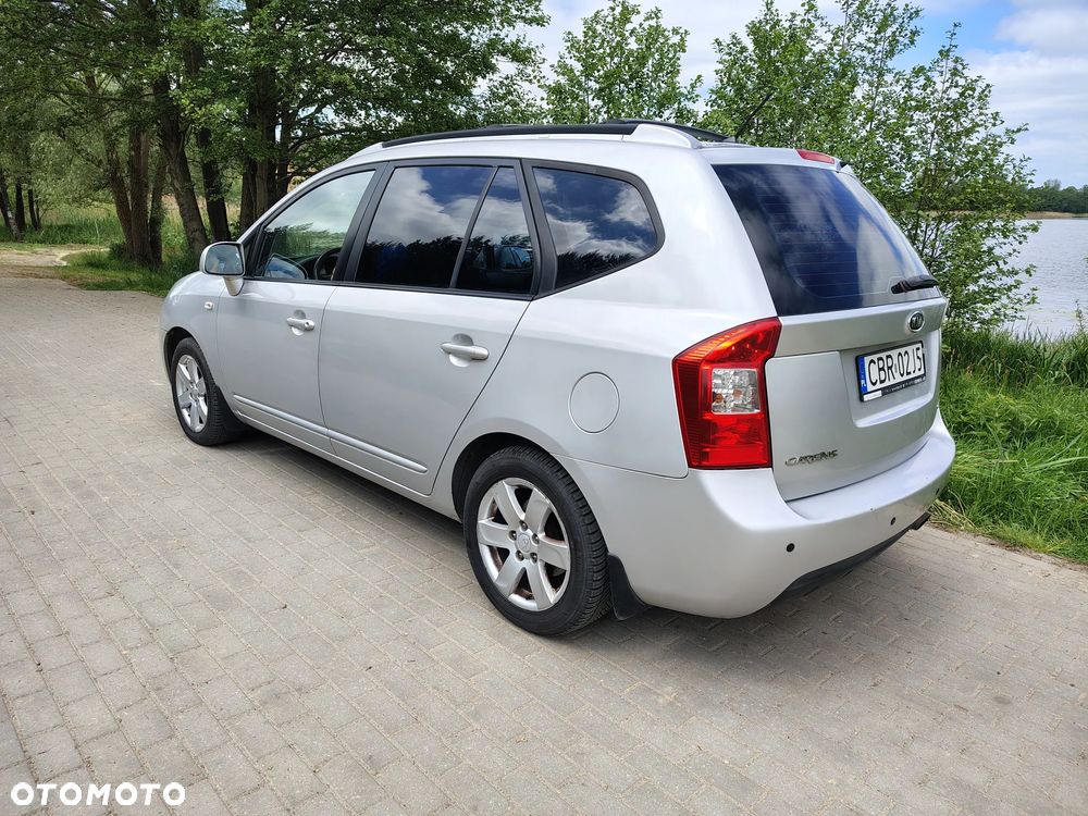 Kia Carens 2.0 CRDi Tour - 3