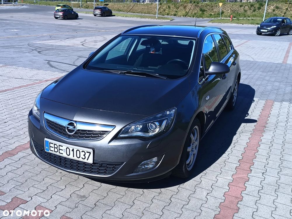 Opel Astra 1.4 T Cosmo - 2