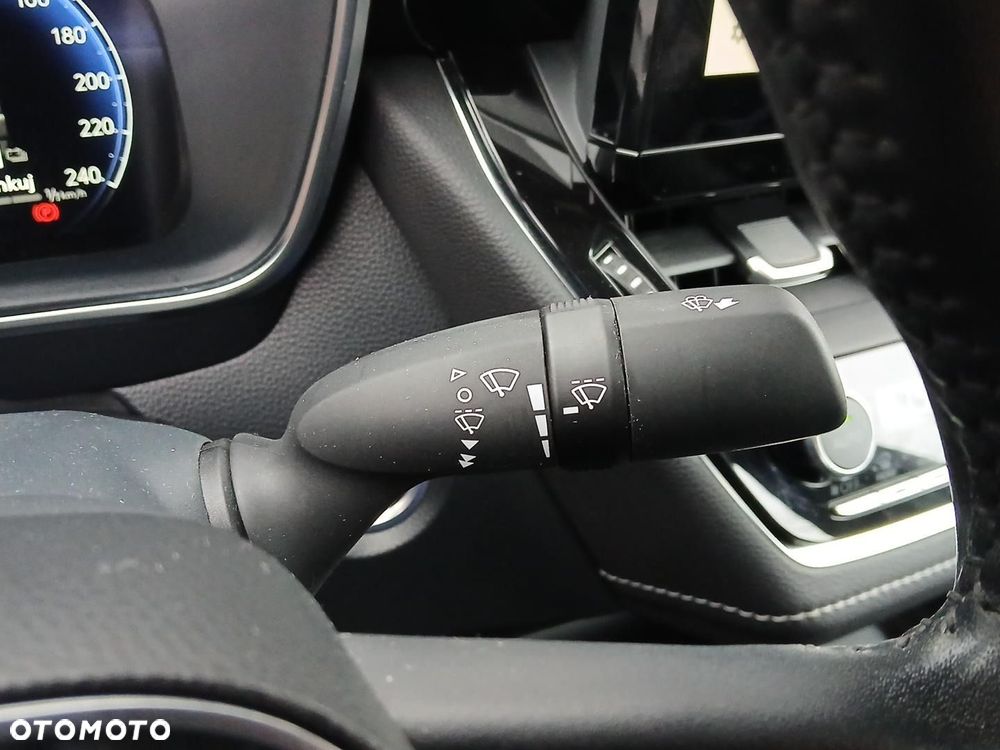 Toyota Corolla 1.8 Hybrid Comfort - 25