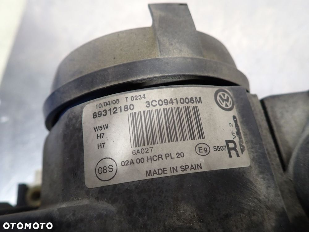 LAMPA PRAWA PRZEDNIA VOLKSWAGEN PASSAT B6 3C0941006M - 3