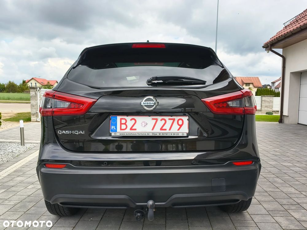 Nissan Qashqai 1.3 DIG-T N-Connecta EU6d - 15