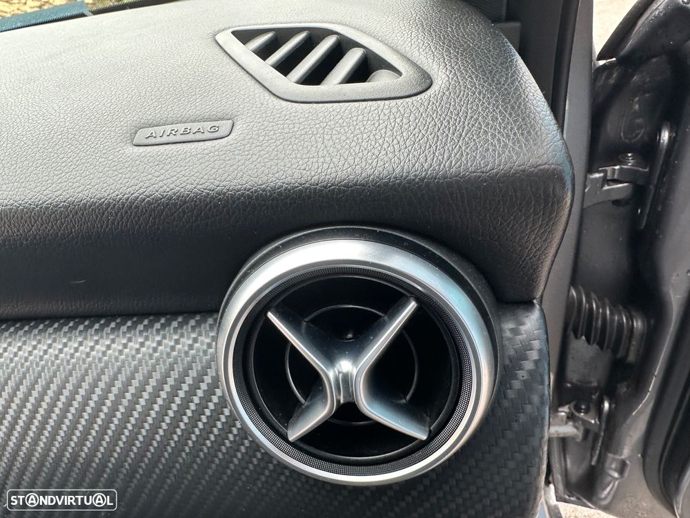 Mercedes-Benz A 200 CDI BE AMG Line - 29